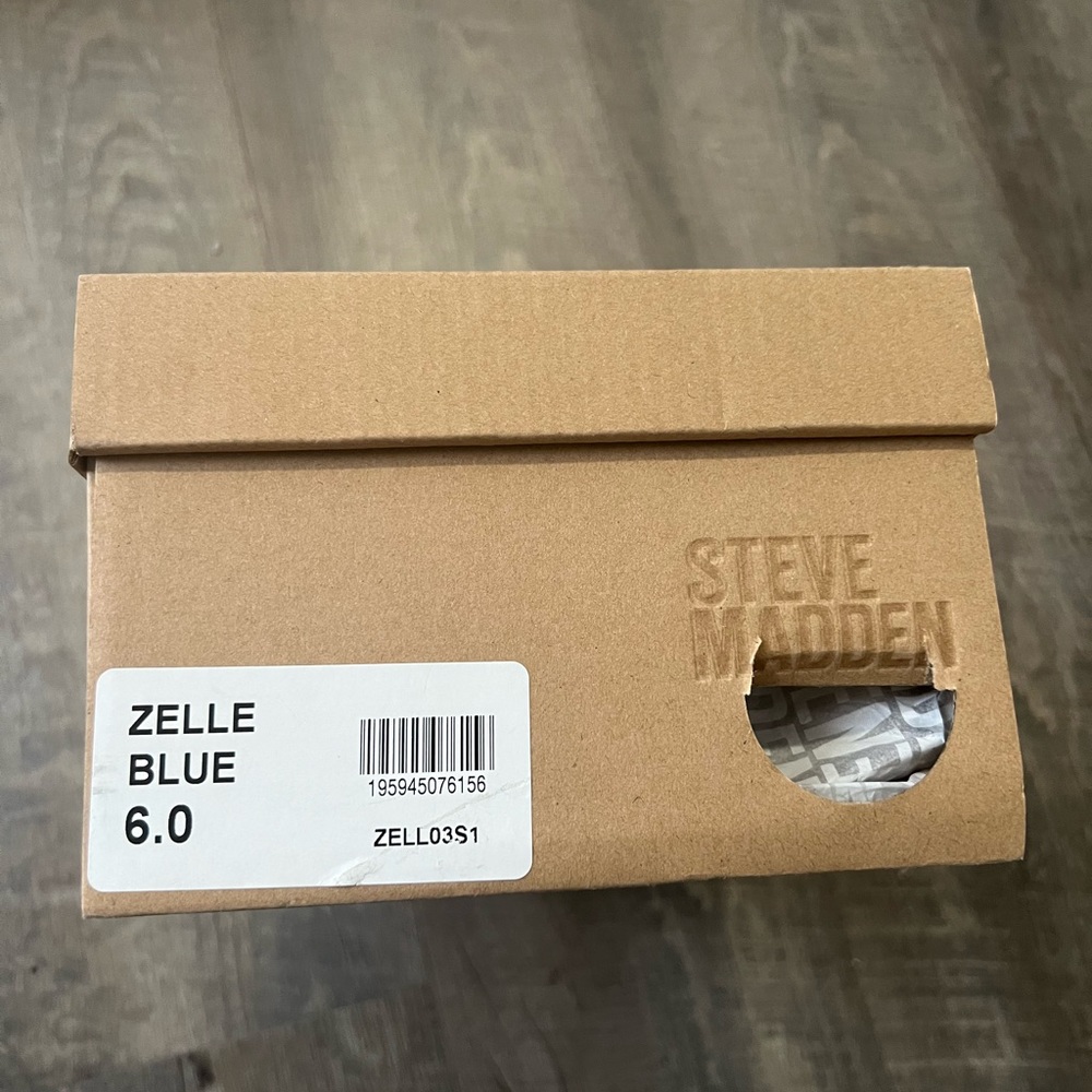 New! Steve Madden heels - Picture 3 of 3